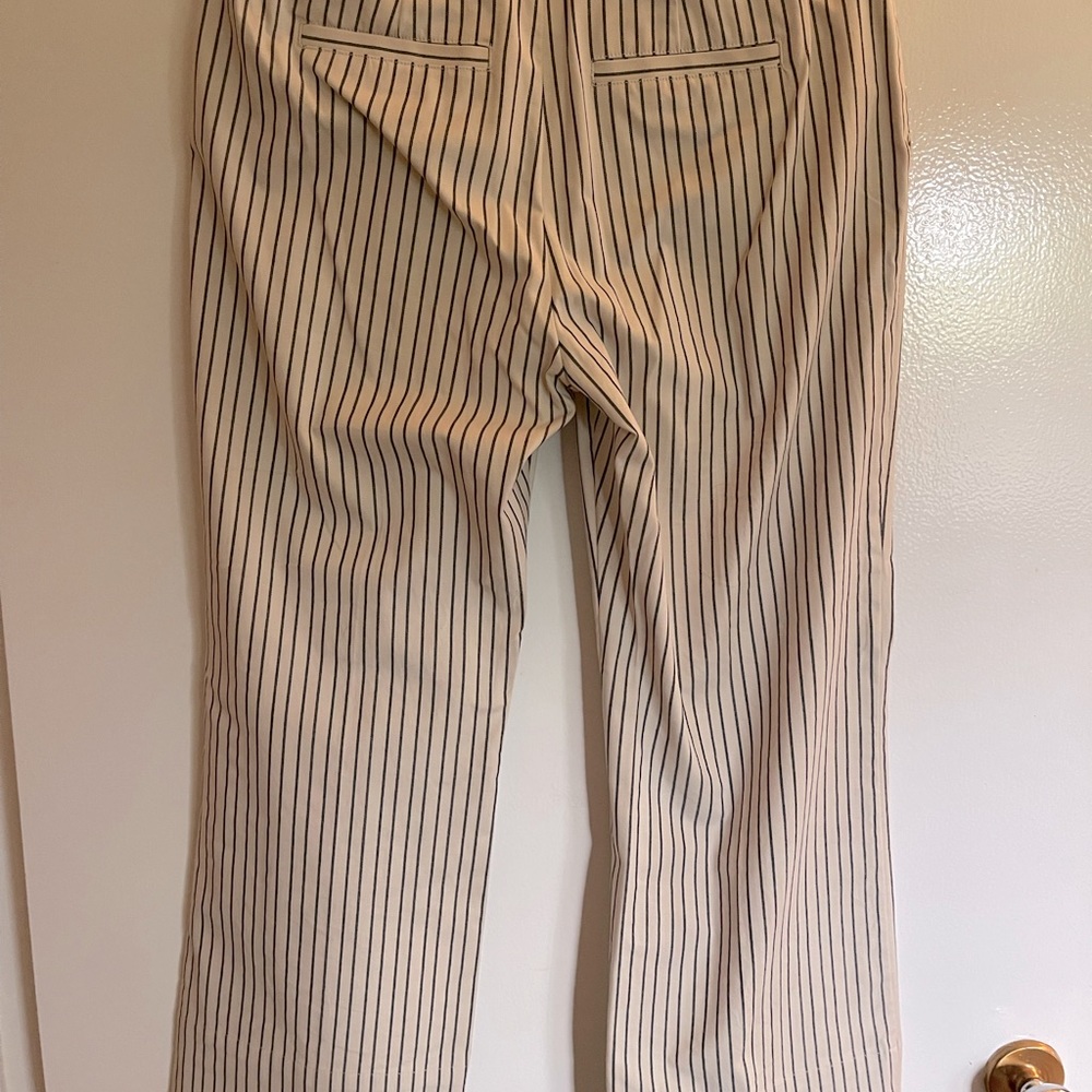 Cabi cropped straight leg navy striped pants